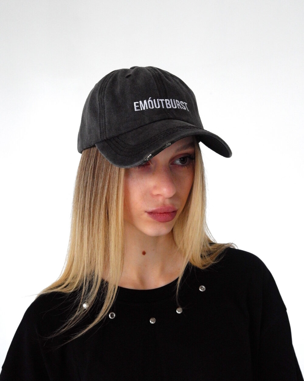 LOGO CAP