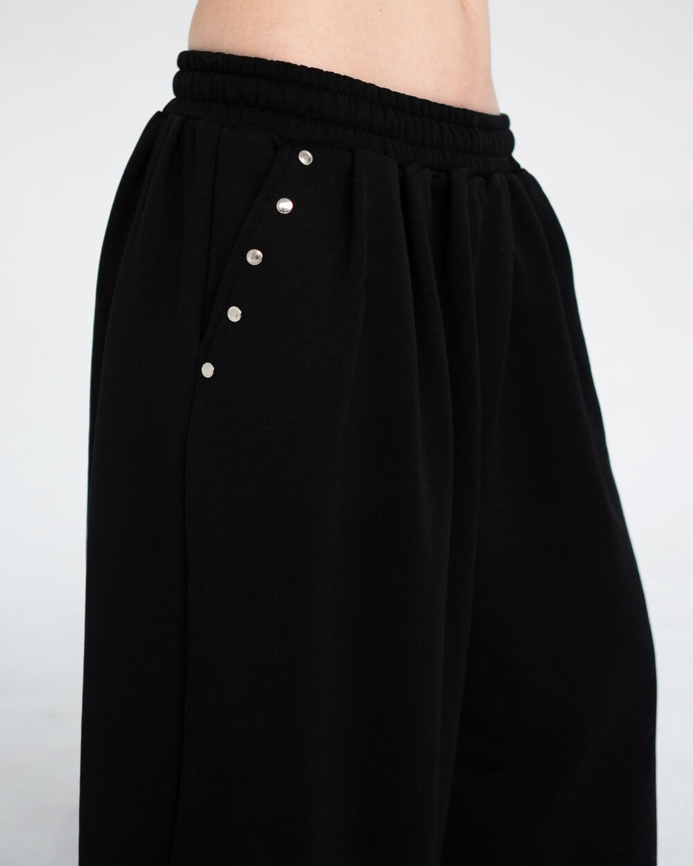 SWEATPANTS